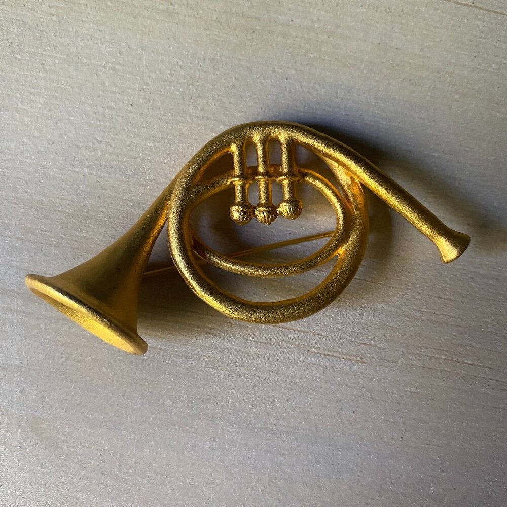 Vintage 90s Maeve Carr Figural Matte Gold French Horn Brooch